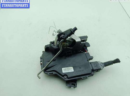 купить Замок двери задней левой на Audi A4 B6 (2001-2004)