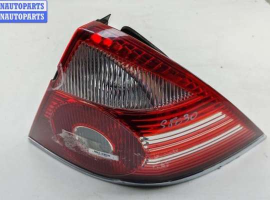 купить Фонарь задний правый на Ford Mondeo III (2000-2007)