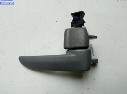 купить Ручка двери внутренняя передняя правая на Mazda 3 (2003-2008) BK