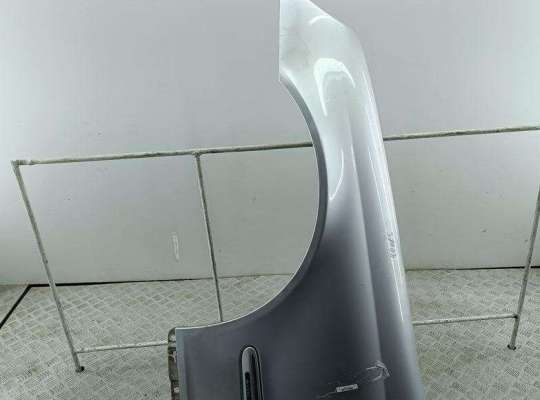 купить Крыло переднее левое на Mercedes C-Class W203 (2000-2006)
