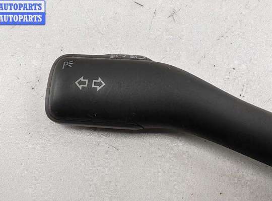 купить Переключатель поворотов на Volkswagen Golf-4