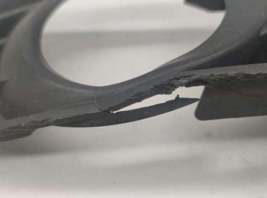 купить Рамка фары противотуманной правой на Audi A4 B6 (2001-2004)