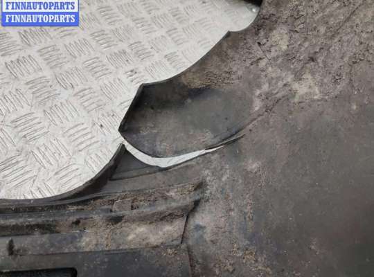 купить Бампер задний на Volvo S40 / V40 (1995-2004)