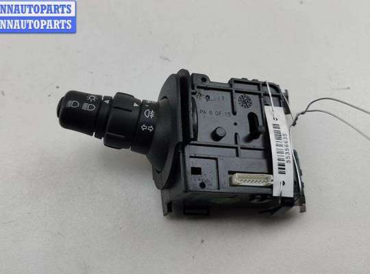 Переключатель поворотов RN1564327 на Renault Scenic II (2003-2009)