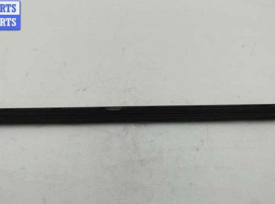 купить Молдинг стекла двери задней правой наружный на Ford Mondeo III (2000-2007)