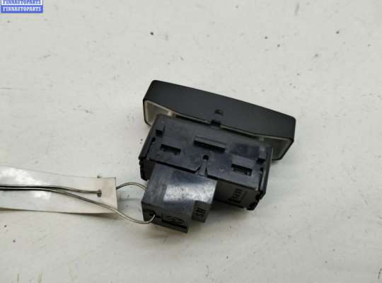 купить Кнопка центрального замка на Volkswagen Touareg