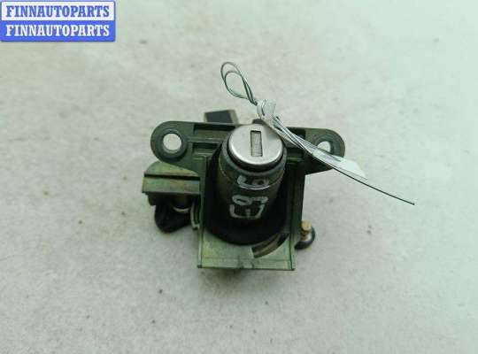 Купить Кнопка открывания багажника на Audi A4 B5 (1994-2001) Кнопка открывания багажника AU1650847 на Audi A4 B5 (1994-2001)