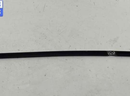 купить Молдинг стекла двери задней левой наружный на Opel Vectra C (2002-2008)