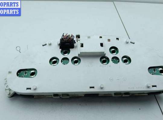 Щиток приборов на Chrysler Voyager IV (RG)