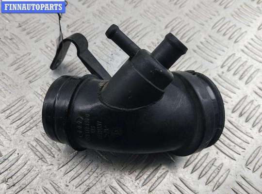 купить Патрубок воздушного фильтра на Volkswagen Passat B5