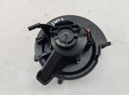 купить Двигатель отопителя (моторчик печки) на Opel Zafira A (1999-2005)