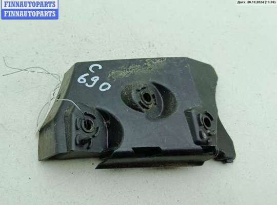 Кронштейн бампера переднего STY4644 на Seat Altea