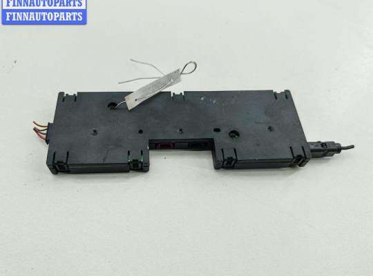 купить Усилитель антенны на BMW 3 E90/E91/E92/E93 (2005-2013)