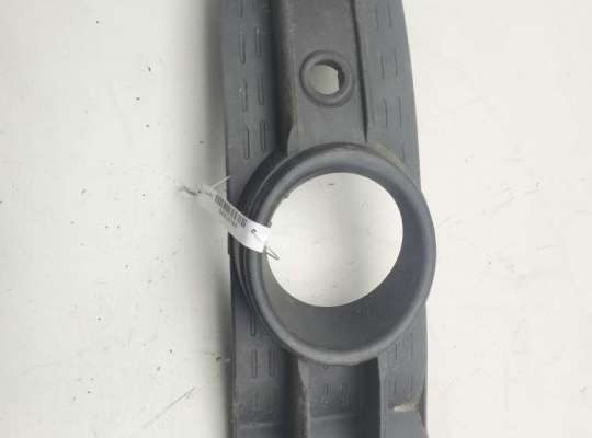 купить Рамка фары противотуманной правой на Citroen C5 (2001-2008)