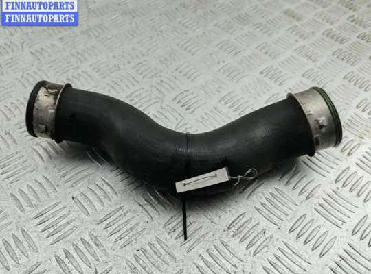 купить Патрубок интеркулера на Volkswagen Golf-5