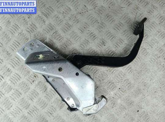 купить Педаль сцепления на Opel Zafira B (2004-2014)