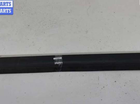 Молдинг двери передней левой VG2398589 на Volkswagen Touareg