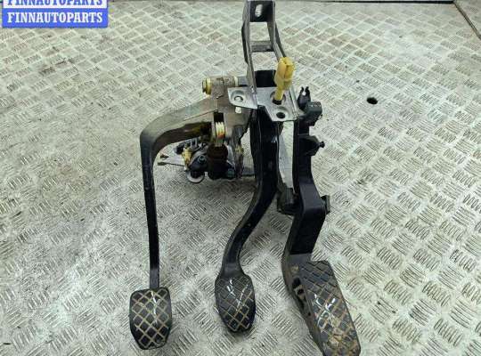 купить Узел педальный на Volkswagen Passat B5