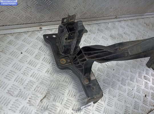 купить Рамка передняя (панель кузовная, телевизор) на Opel Corsa D (2006-2014)