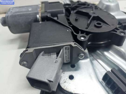 Стеклоподъемник электрический на Opel Astra J