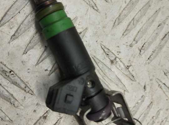 купить Форсунка топливная на Ford C-Max