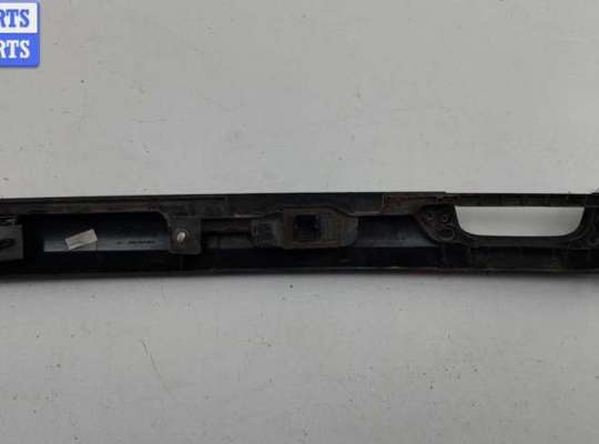 купить Накладка двери (крышки) багажника на Dacia (Renault) Logan