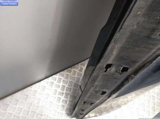 купить Дверь боковая передняя правая на Renault Megane III (2008-2016)