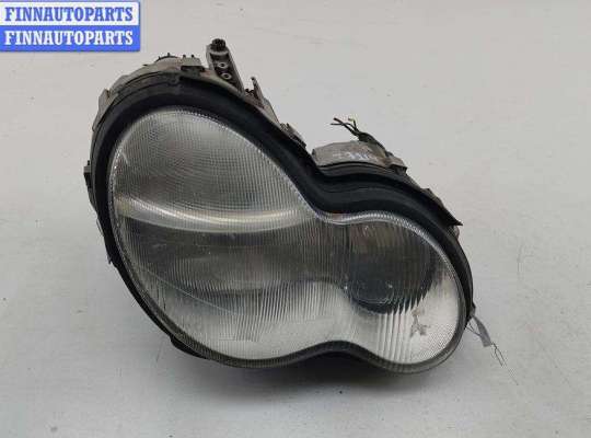 купить Фара правая на Mercedes C-Class W203 (2000-2006)