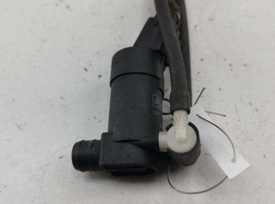 купить Насос (моторчик) омывателя стекла на Ford Mondeo III (2000-2007)