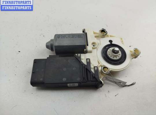 купить Моторчик стеклоподъемника передний правый на Volkswagen Golf-4