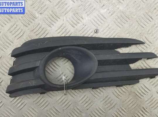 Рамка фары противотуманной правой OP2442426 на Opel Vectra C (2002-2008)
