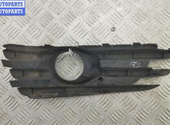 купить Рамка фары противотуманной правой на Opel Vectra C (2002-2008)