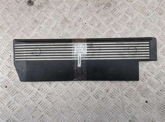 Накладка декоративная на двигатель BM3275899 на BMW 5 E60/E61 (2003-2010)