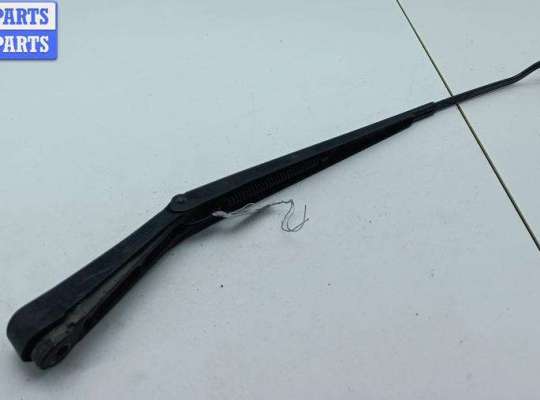 купить Щеткодержатель (поводок стеклоочистителя) передний на Ford Focus I (1998-2005)