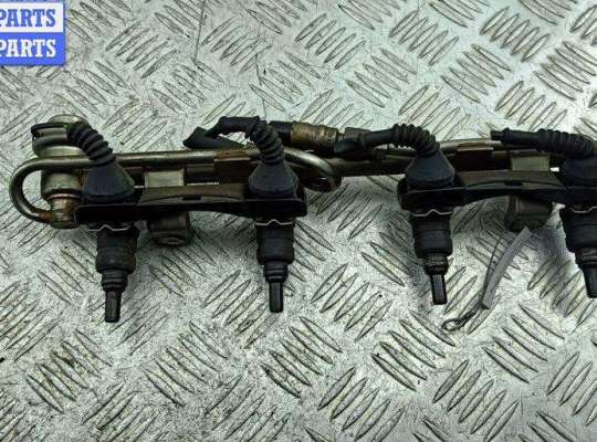 купить Форсунка топливная (комплект) на Audi A4 B5 (1994-2001)