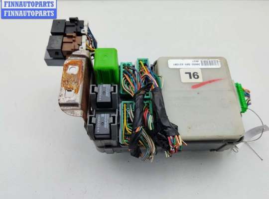Купить Блок предохранителей на Honda Pilot (2003-2008) Блок предохранителей HD532094 на Honda Pilot (2003-2008)