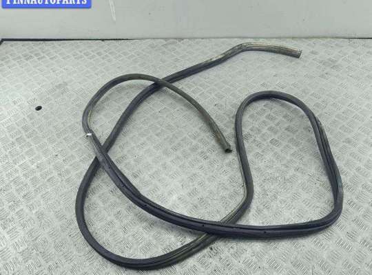 Уплотнитель двери