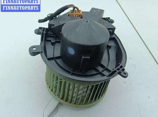 купить Двигатель отопителя (моторчик печки) на Volkswagen Passat B5