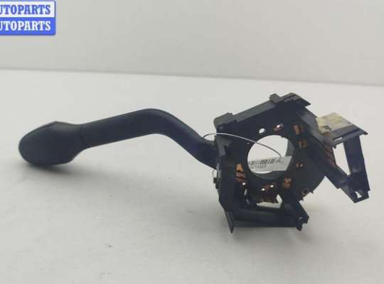 купить Переключатель дворников на Volkswagen Golf-3