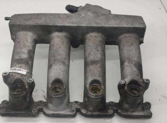Коллектор впускной AU1699836 на Audi A4 B6 (2001-2004)
