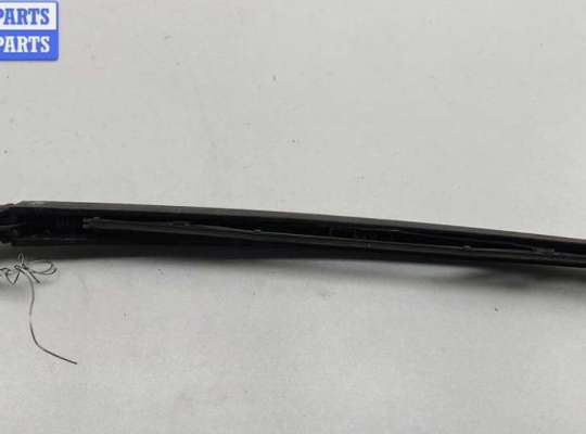 купить Щеткодержатель (поводок стеклоочистителя) задний на Audi A4 B6 (2001-2004)