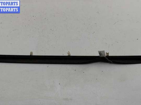 купить Молдинг двери задней правой на Mercedes C-Class W202 (1993-2000)