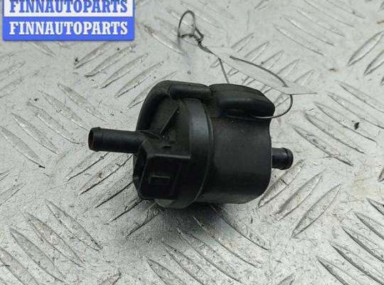 Клапан вентиляции топливного бака AU1688113 на Audi A6 C5 (1997-2005)