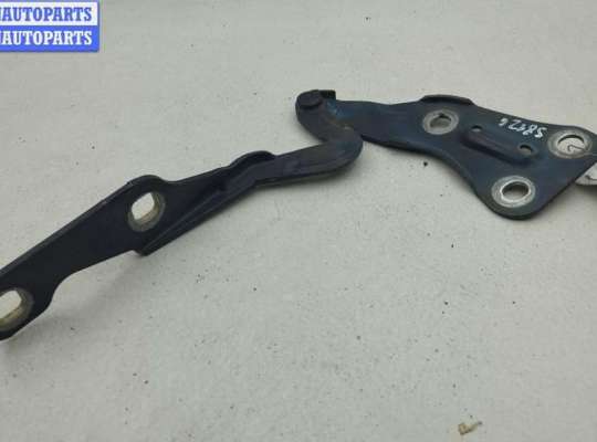 Петля капота на Opel Astra G / Classic