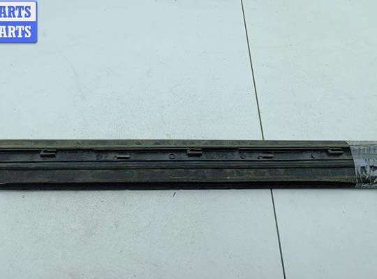 купить Молдинг двери задней правой на Audi A4 B6 (2001-2004)