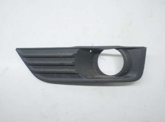 купить Рамка фары противотуманной левой на Ford Focus II (2004-2011)