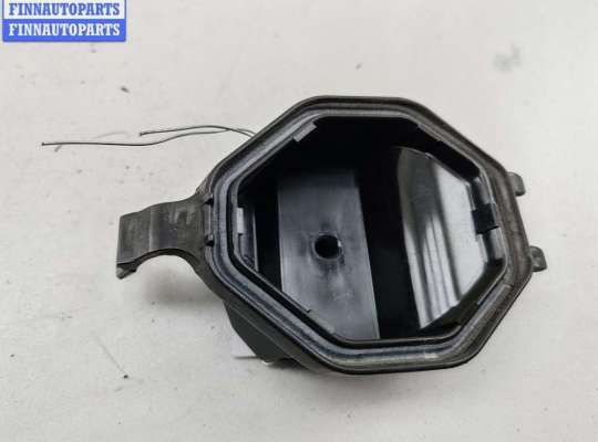 купить Крышка (заглушка) задняя фары левой на Volkswagen Passat B4