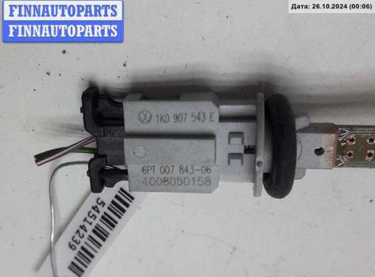 купить Датчик температуры на Volkswagen Passat B6