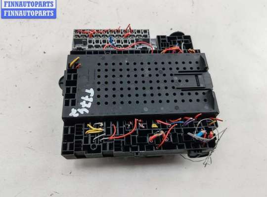 Блок предохранителей VL578389 на Volvo S80