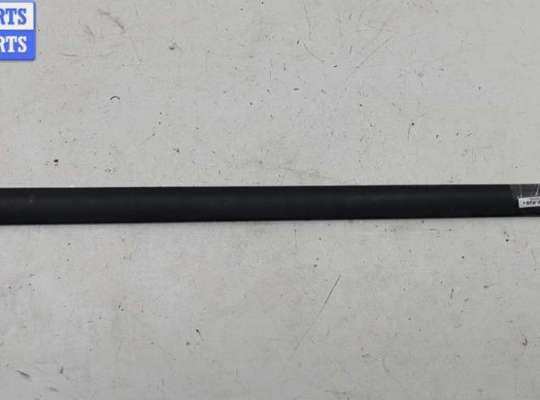 купить Молдинг двери задней правой на Volkswagen Passat B5+ (GP)